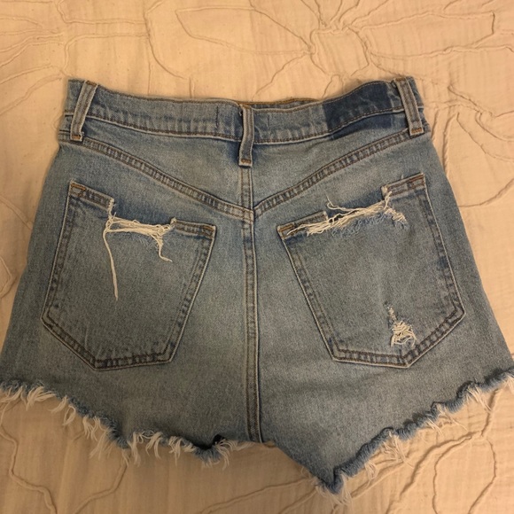 Abercrombie high waisted jean shorts - Picture 2 of 3